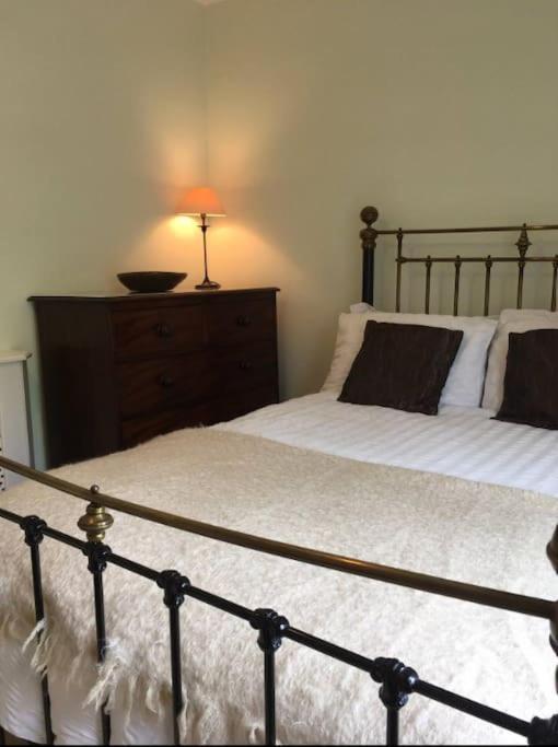 Windsor/Legoland/Ascot Charming 3Br Home In Centre Exterior foto