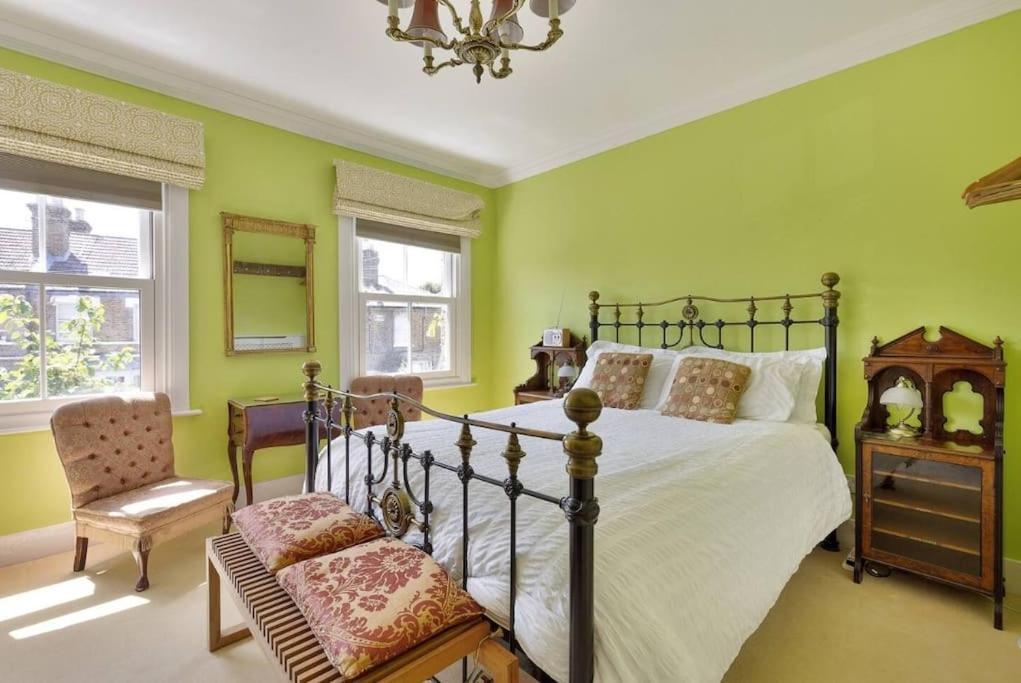 Windsor/Legoland/Ascot Charming 3Br Home In Centre Exterior foto